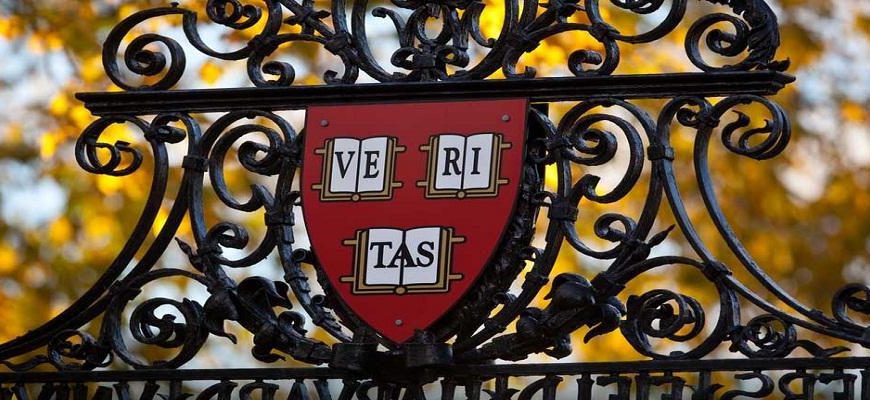 Harvard Raises Debates as it Decides to Revoke Admissions Over Social Media