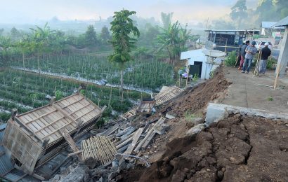 6.4 magnitude quake in Indonesia: at least 14 people are dead