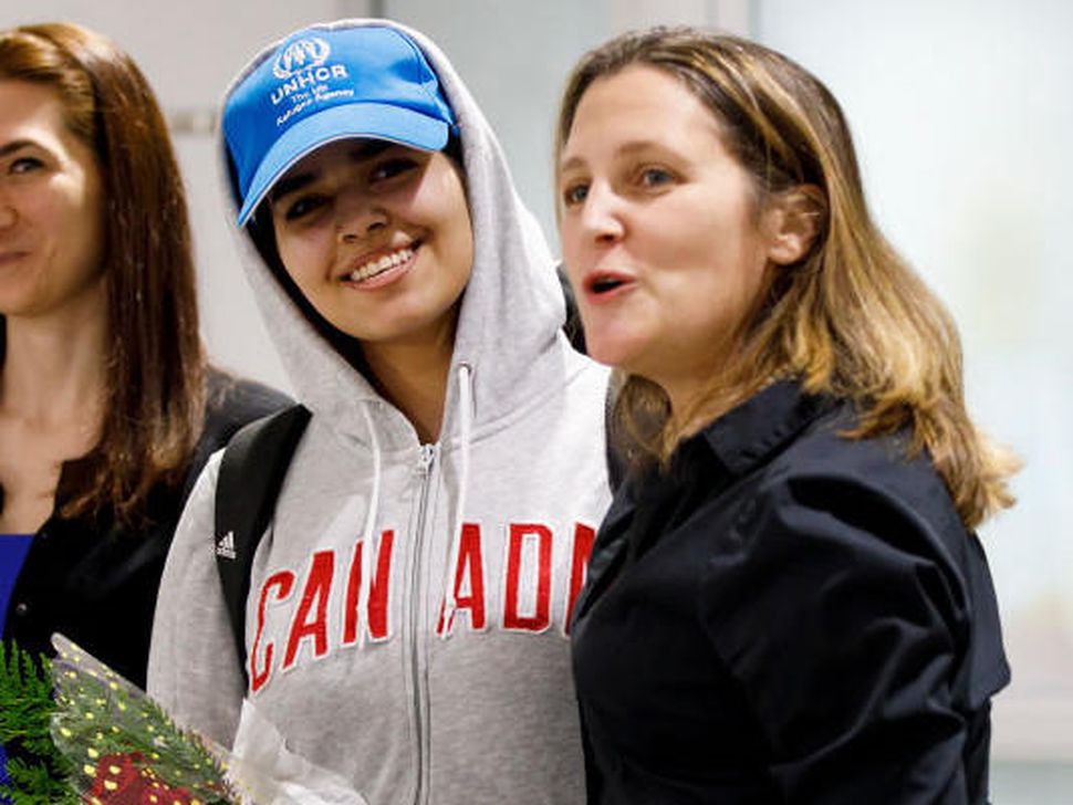 Saudi Teen That Fled Her Family Arrived in Canada
