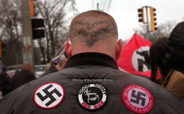 Analyzing far-right extremism – How widespread is it?